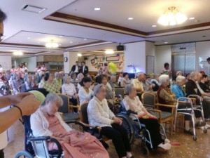 第１回シルバービレッジ４施設対抗カラオケ大会 写真