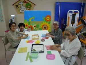 創作クラブ「ヒマワリ」完成です。 写真