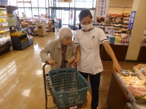買い物＆ラウンジランチ 写真