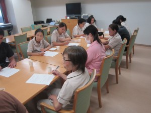 １，２階合同フロアミーティング 写真