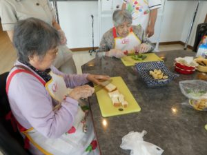 『遊びり・手作りおやつクラブ』 写真