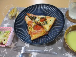 遊びり・遊びりランチ（ドミノピザ） 写真