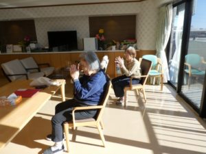 『遊びり・リハビリ体操』 写真