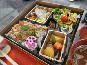 『遊びり・ラウンジランチ』 写真