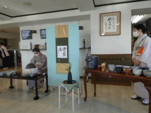 『茶話会』 写真