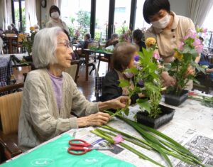 5月活け花教室 写真