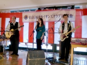 心と心を結ぶ歌声 写真