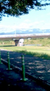 八王子のモアイ像!? 写真