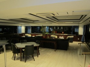 ー　６階ラウンジ　ディナーサービスはじまりました！　－ 写真