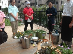 ９月２４日（水）防災訓練と一緒に行われました「炊き出し訓練」。 写真