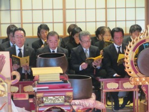 ー　シルバービレッジ合同慰霊祭　ー 写真