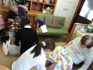 ゆったりと足湯・・・ 写真