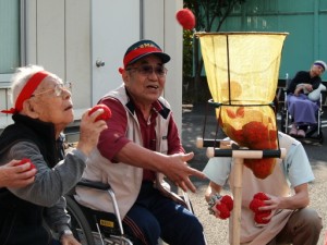 10月17日晴天の中、秋の運動会が開催されました。 写真