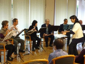 午後のレクリエーションに『国立フルートアンサンブル』の皆様が 写真