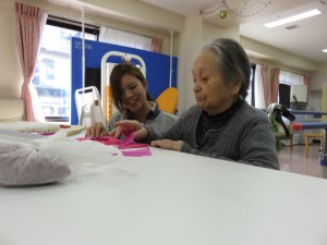 ー　来年の干支（羊を作っています）－ 写真