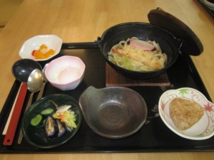 今月のスペシャルランチ「鍋焼きうどん」 写真