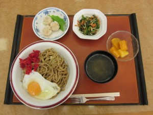 ２月３日から４日間エレベーターの改修工事を行いました。 写真