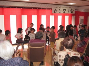 ー　ひな祭り会　－ 写真