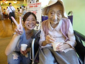 ―軽食会― 写真