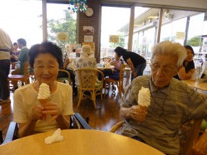 ー 軽食会 ー 写真