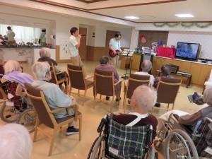 シルバービレッジ　レクレーション（ギターライブ）　開催！ 写真