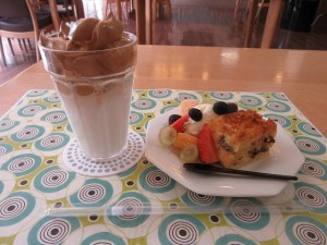 ダルゴナコーヒーで茶話会 写真