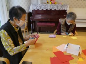 『遊びり・創作クラブ』 写真