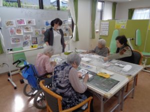 遊びり・絵手紙クラブ 写真