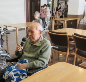 カラオケ大会 写真