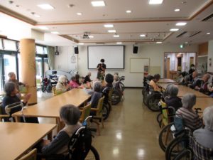 五月の誕生日会！ 写真