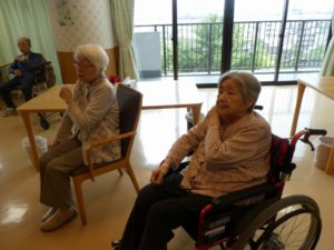 『遊びり・リハ体操』 写真