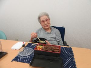 焼肉弁当ランチ 写真