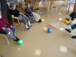 『遊びり・運動クラブ（ボール運動）』 写真