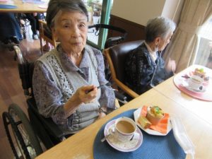 桃とドライフルーツのはちみつチーズデザート 写真