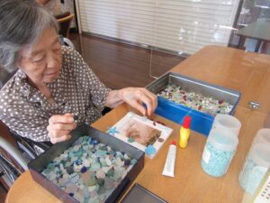 シーグラスで工作をしよう！ 写真