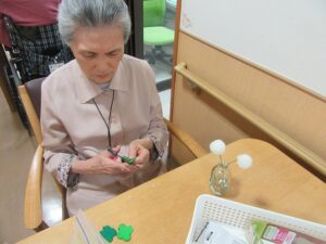 毛糸で白詰草を作ろう！ 写真