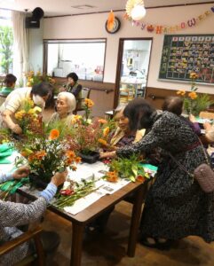 10月活け花教室 写真