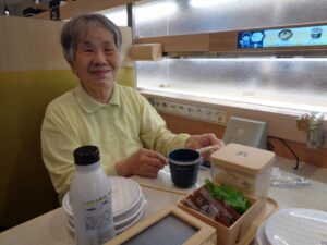 『遊びり・はま寿司ランチ』 写真