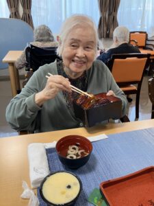 遊びりランチ(ウナギ) 写真
