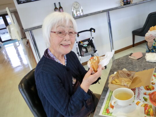 『遊びり・遊びりランチクラブ』 写真