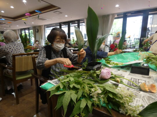 5月活け花教室 写真