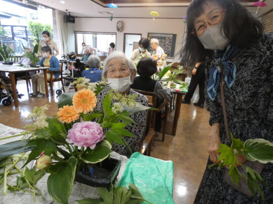 5月活け花教室 写真
