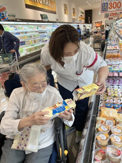 遊びり・買い物クラブ 写真